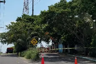 Se prolonga cierre vial en Veracruz