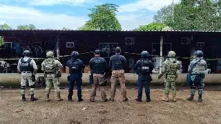 Incautan arsenal y droga en Tierra Blanca, Veracruz