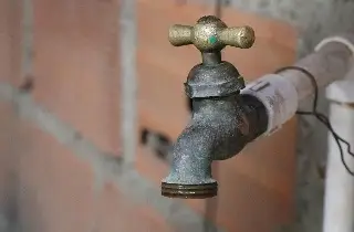 ¿Cuáles? Colonias de Veracruz sufren falta de agua