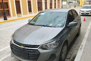 Veracruz: le niegan placas para su carro y le dicen que las tramite en otro estado