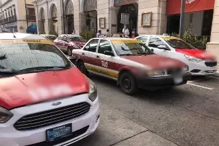 Salen a la luz las causas por las que muchos taxis de Veracruz andan sin placas