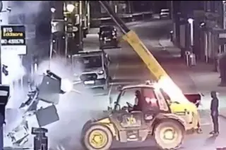 Con retroexcavadora, roban cajero automático (+Video)