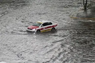 Lluvias en Veracruz: guía para manejar seguro esta semana