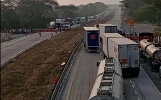 Reportan presencia de manifestantes en estas casetas ¿En Veracruz? ¿Dónde?