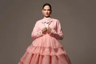 Natalia Jiménez reinventa uno de sus mayores éxitos con mariachi (+video)