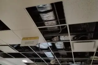 Torre pediátrica se cae a pedazos, denuncian madres de niños con cáncer