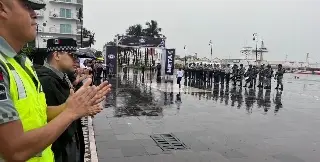 Cierre vial por carrera de la Guardia Nacional en Veracruz 