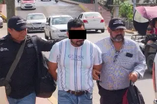 Detienen a maestro del COBAEV tras presuntamente abusar de alumna al sur de Veracruz 