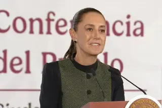 Sheinbaum va por regular uso de IA y redes sociales
