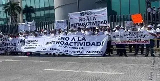 Esto exigen Jubilados de Pemex y CFE en Boca del Río 