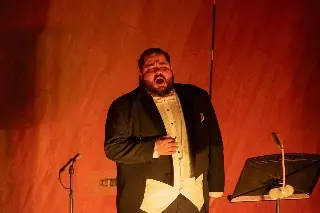 Oskar Guiot y la Compañía Veracruzana de Ópera deslumbran en una noche inolvidable en Foro Boca