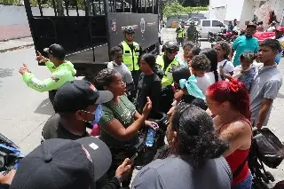 La desesperación crece en Venezuela: familias siguen en la calle tras el doble sismo