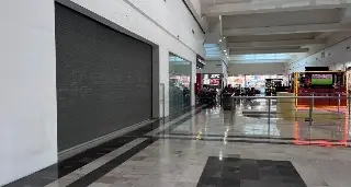 Continúa el cierre de locales comerciales en Plazas de Veracruz 
