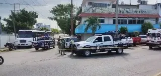 Ataque armado en Poza Rica deja un hombre sin vida afuera de restaurante