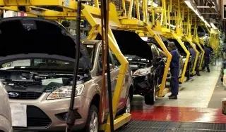 Aranceles del 25% frenan inversiones automotrices en México: AMDA