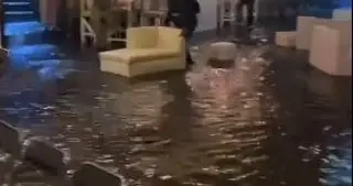 Lluvias inundan la calle Subterránea de Guanajuato (video)