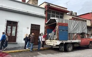 Desalojan en Xalapa la Notaría 31 de Fernando Charleston Salinas, ex funcionario