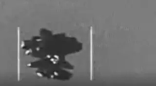 El misterio continúa: Pentágono publica nuevos videos de extraños objetos en el cielo