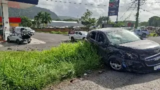Cinco lesionados dejan tres accidentes en carreteras del centro del estado de Veracruz
