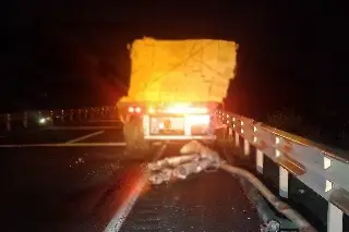Hay cierre por accidente en esta carretera de Veracruz. Precaución