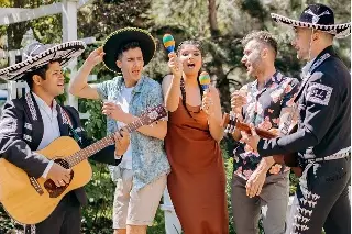 ¿Por qué 8 de cada 10 mexicanos dicen sentirse felices? Sociólogo explica el fenómeno
