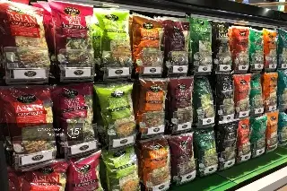 Sheinbaum ordena investigación tras cambios de la FDA sobre brote ligado a lechuga mexicana