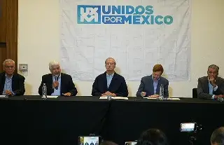 Fox y exgobernadores del PAN cierran filas por Ernesto Ruffo y denuncian persecución política 