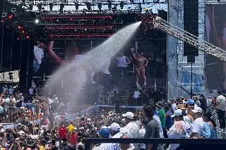 ¡Agua, música y euforia! Así se vivió el tradicional Baño de Santa Ana en Boca del Río
