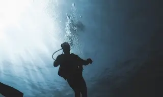 Con todo y buzos; buscan a pescador desaparecido en cenote entre Veracruz y Oaxaca