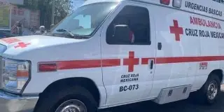 Tiene apenas 4 años. Fue hallado inconsciente dentro de auto