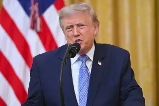 Trump ordena detener los bombardeos contra Irán para negociar 