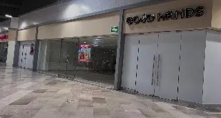 Uno de los centros comerciales más tradicionales de Veracruz también enfrenta el cierre de negocios