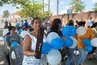 ¡No se pierden un solo programa! Señoras crean un club de fans y sorprenden con su pasión por la radio