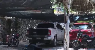 Hallan presunto campamento de reclutamiento con arsenal; detienen a 6 