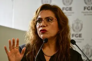 Fiscalía de Veracruz inhabilita casi 500 líneas usadas para extorsión desde penales