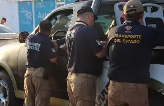 Aseguran auto de plataforma al norte de Veracruz 