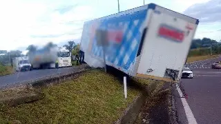 Hay cierre por accidente en la carretera Boca del Río-Córdoba ¿A qué altura?