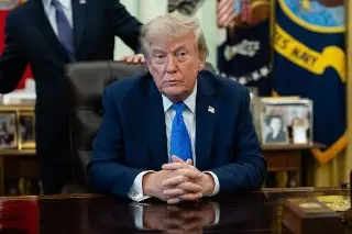 Donald Trump firma decreto para evitar la ciudadanía por nacimiento en EU 