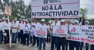 “Jubilados de Pemex no se rinden: ‘Seguiremos en pie de lucha hasta derogar la reforma’” 