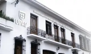 Docentes de la UPAV alertan por cambios en nuevos contratos; piden revisarlos antes de firmar