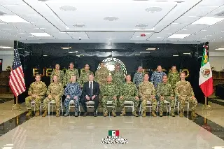 Secretario del Ejército de EU visita a Comandante del Ejército Mexicano