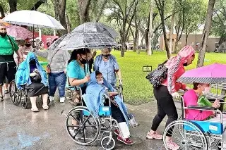 Protestan por mala atención médica del IMSS. Afectaron 'lo que más les hace falta'