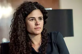 Luisa Alcalde presenta lista de periodistas y políticos que difunden mensajes contra 4T