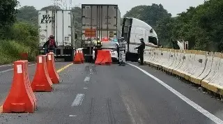 Accidente en la autopista La Tinaja–Paso del Toro; checa si hay paso