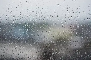 Maneja con precaución; llueve fuerte en autopista Córdoba - Veracruz 