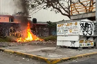 ¿Te pueden detener por quemar basura en Veracruz? Esto dice Protección Civil