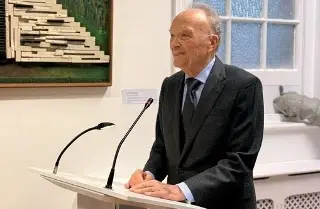 Ex titular de FGR, Alejandro Gertz reaparece en el Reino Unido ¿Qué hacía?
