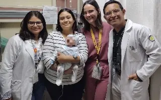 Llegó al IMSS de Veracruz pesando menos de 2 kilos y desnutrición severa. Hoy se encuentra así