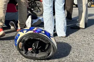 Motociclista resulta lesionado tras presunto choque con autobús