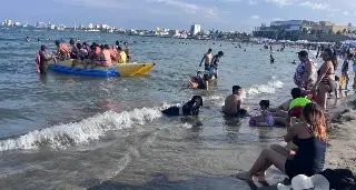 Turistas abarrotan Villa del Mar para despedir las vacaciones
